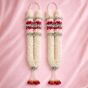 White & Pink Rose Petals and Baby's Breath Garland